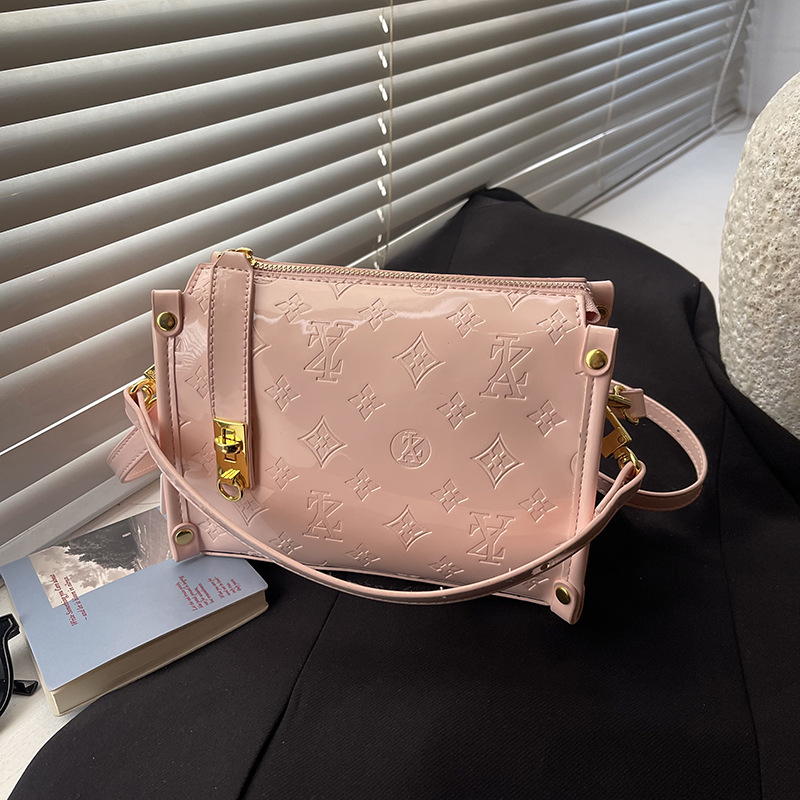 Collezione dal design classico - Women'S Bags New Collection recensione e prezzo