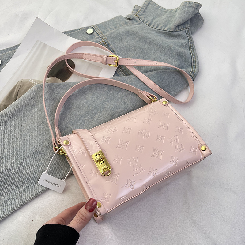 Collezione dal design classico - Women'S Bags New Collection recensione e prezzo