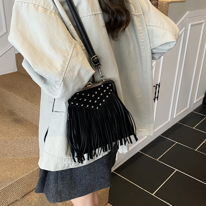 Borsa a mano con rivetti alla  - Women'S Bags New Collection recensione e prezzo