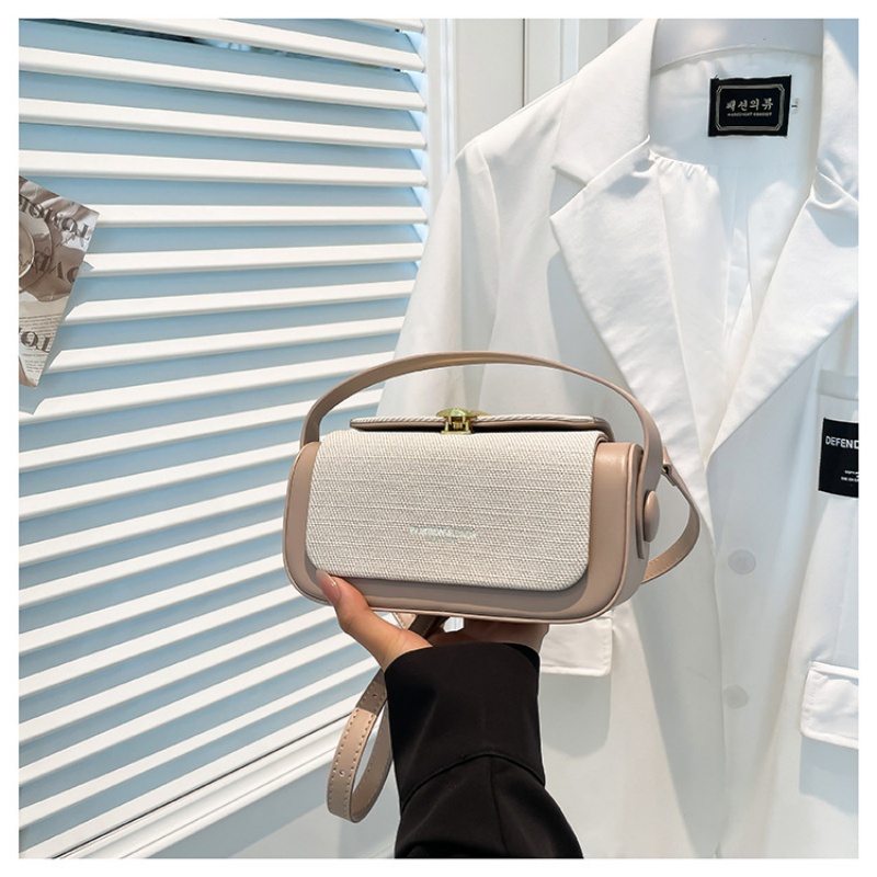 Nuova Borsa a Mano dal Design  - Women Bags Designer recensione e prezzo